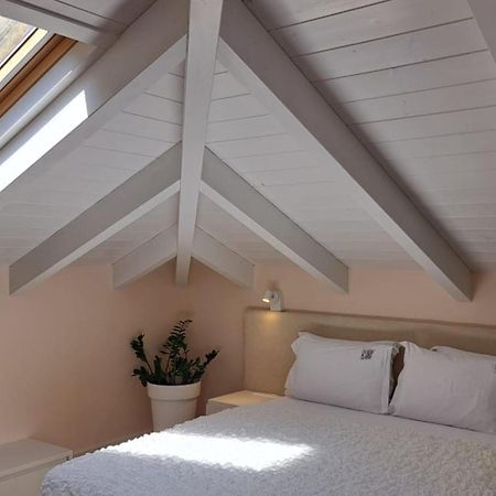 Rea Boutique Hotel Himare Bagian luar foto