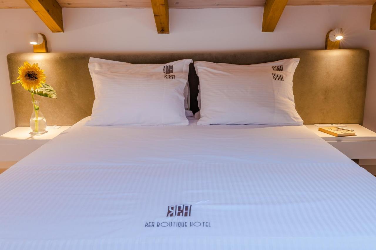 Rea Boutique Hotel Himare Bagian luar foto