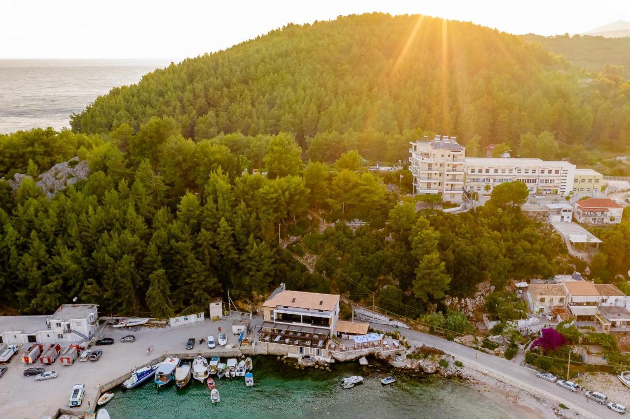 Rea Boutique Hotel Himare Bagian luar foto