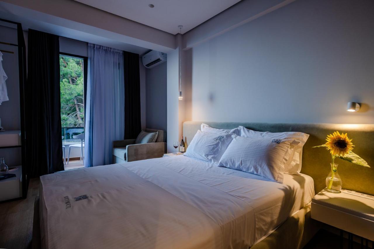 Rea Boutique Hotel Himare Bagian luar foto