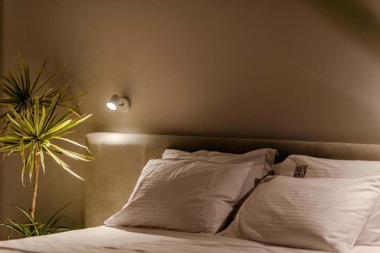 Rea Boutique Hotel Himare Bagian luar foto