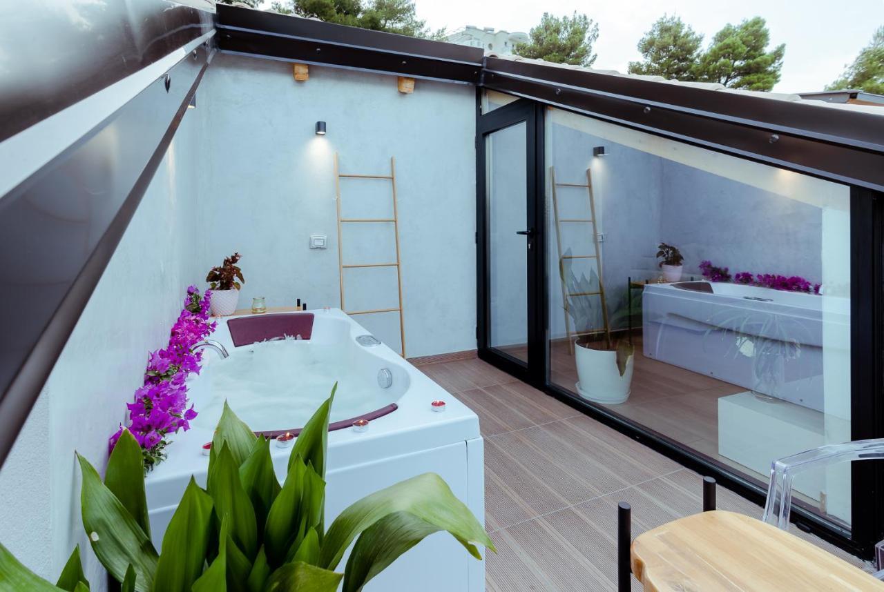 Rea Boutique Hotel Himare Bagian luar foto