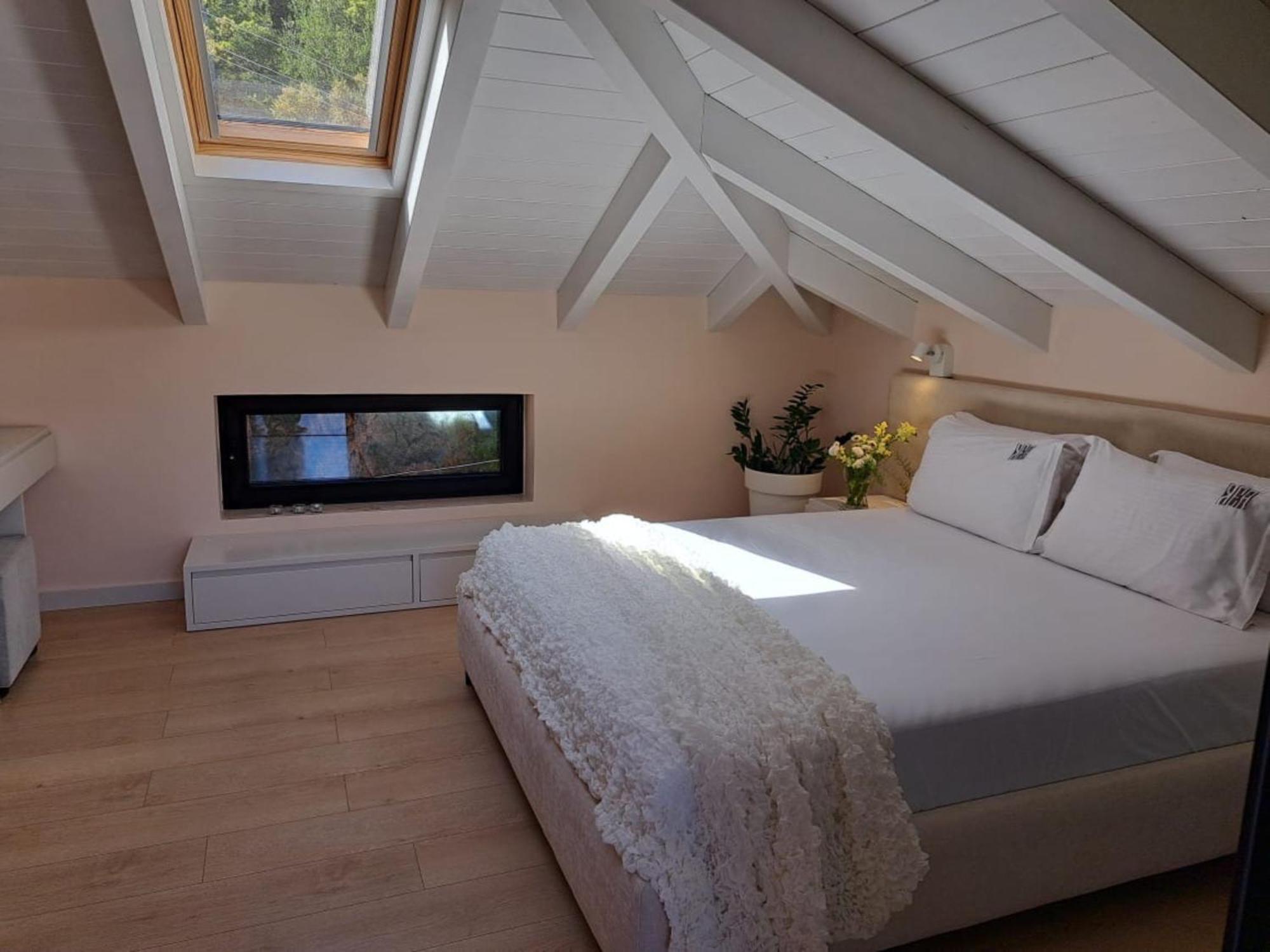 Rea Boutique Hotel Himare Bagian luar foto